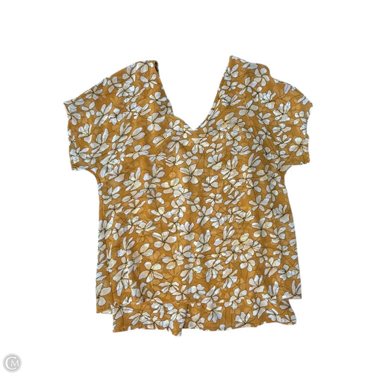 Top Short Sleeve By Cabi In Yellow, Size: S