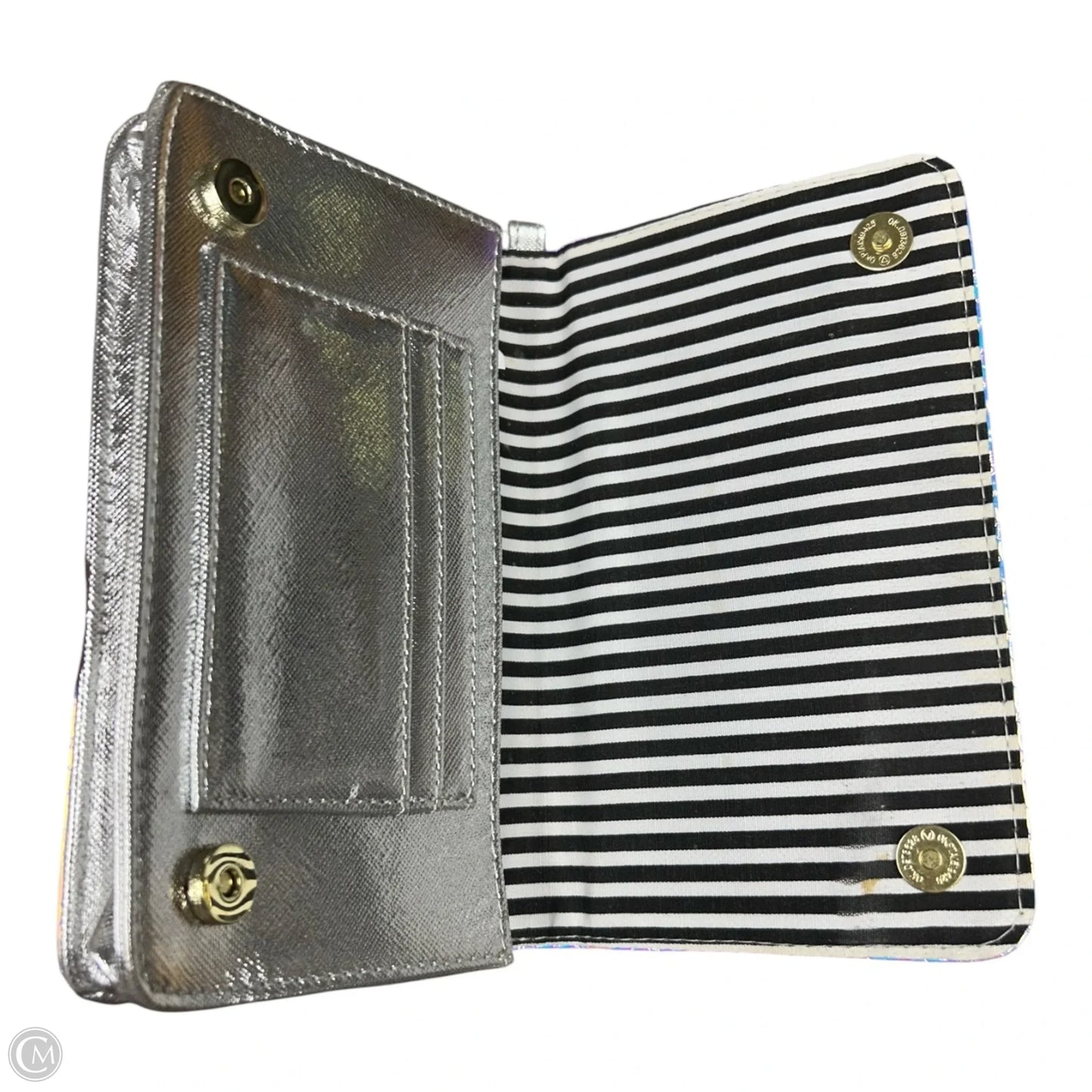 Wristlet By Betsey Johnson, Size: Medium