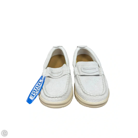 Shoes Flats By Hey Dude In Cream, Size: 8