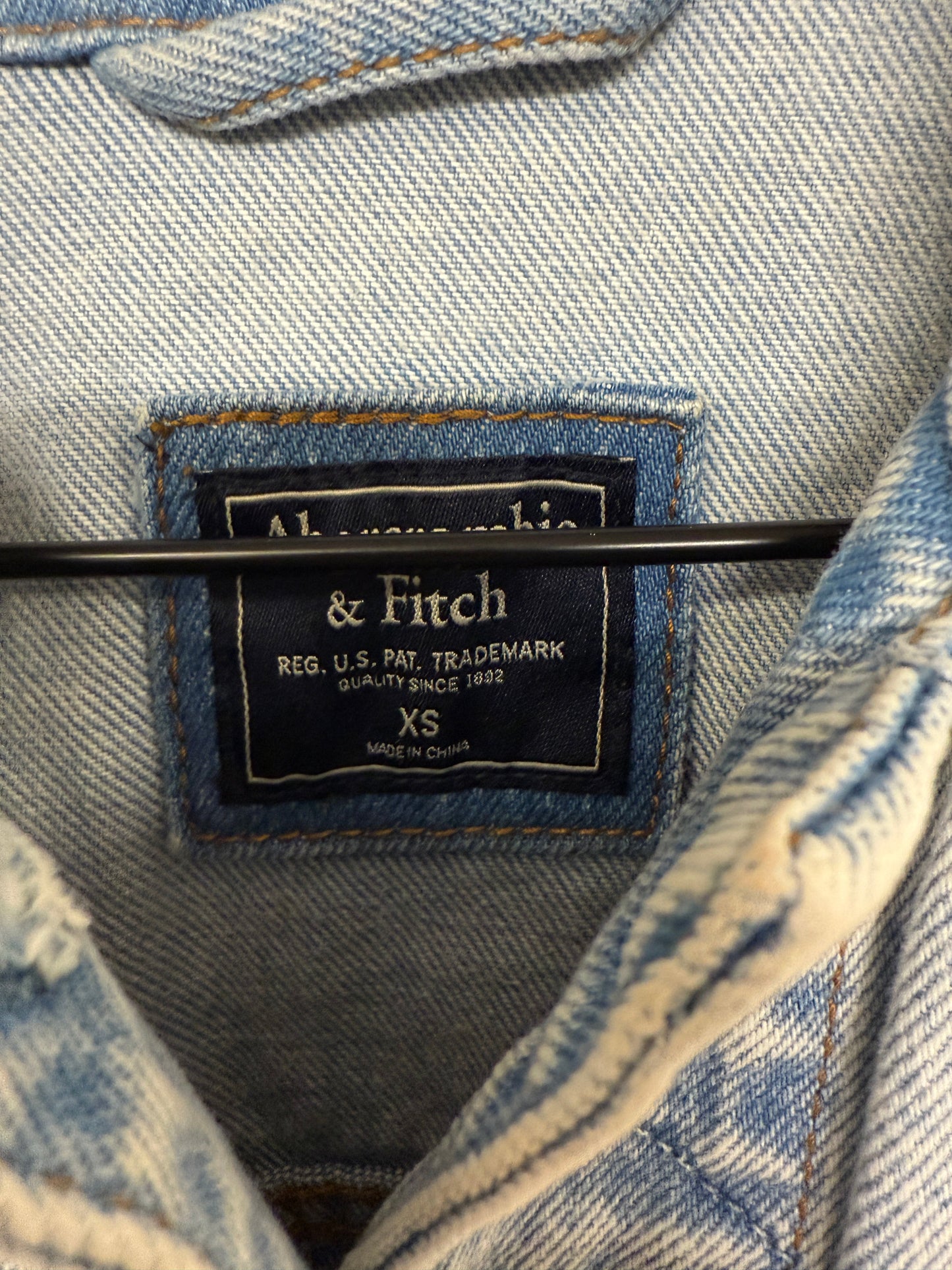 Jacket Denim By Abercrombie And Fitch In Blue Denim, Size: Xs