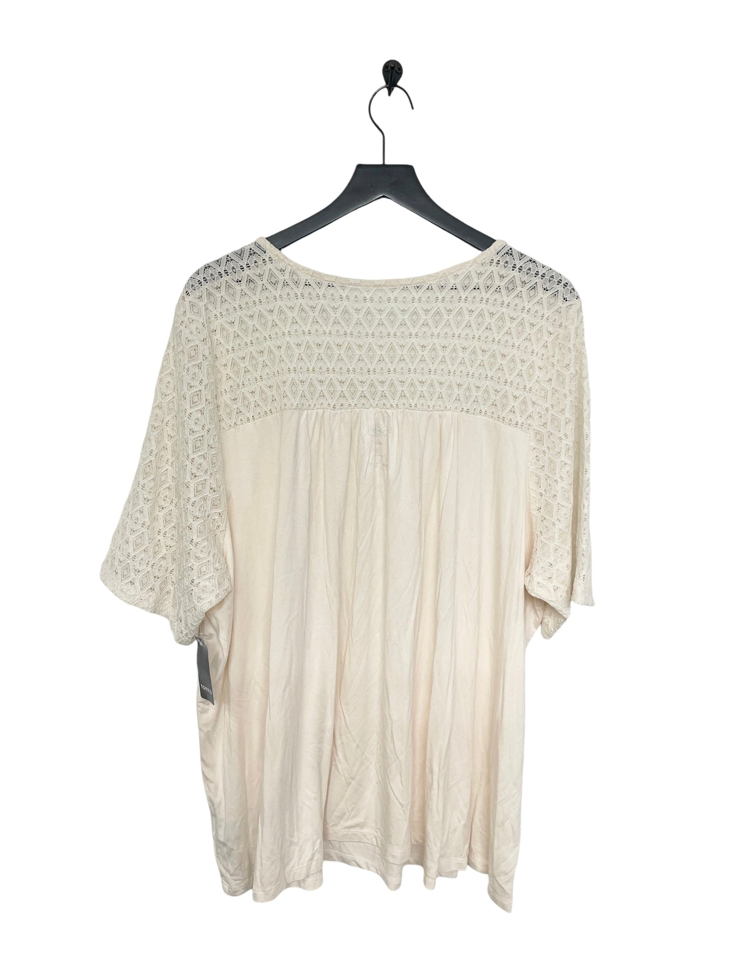 Top Short Sleeve By Torrid In Ivory, Size: 3x