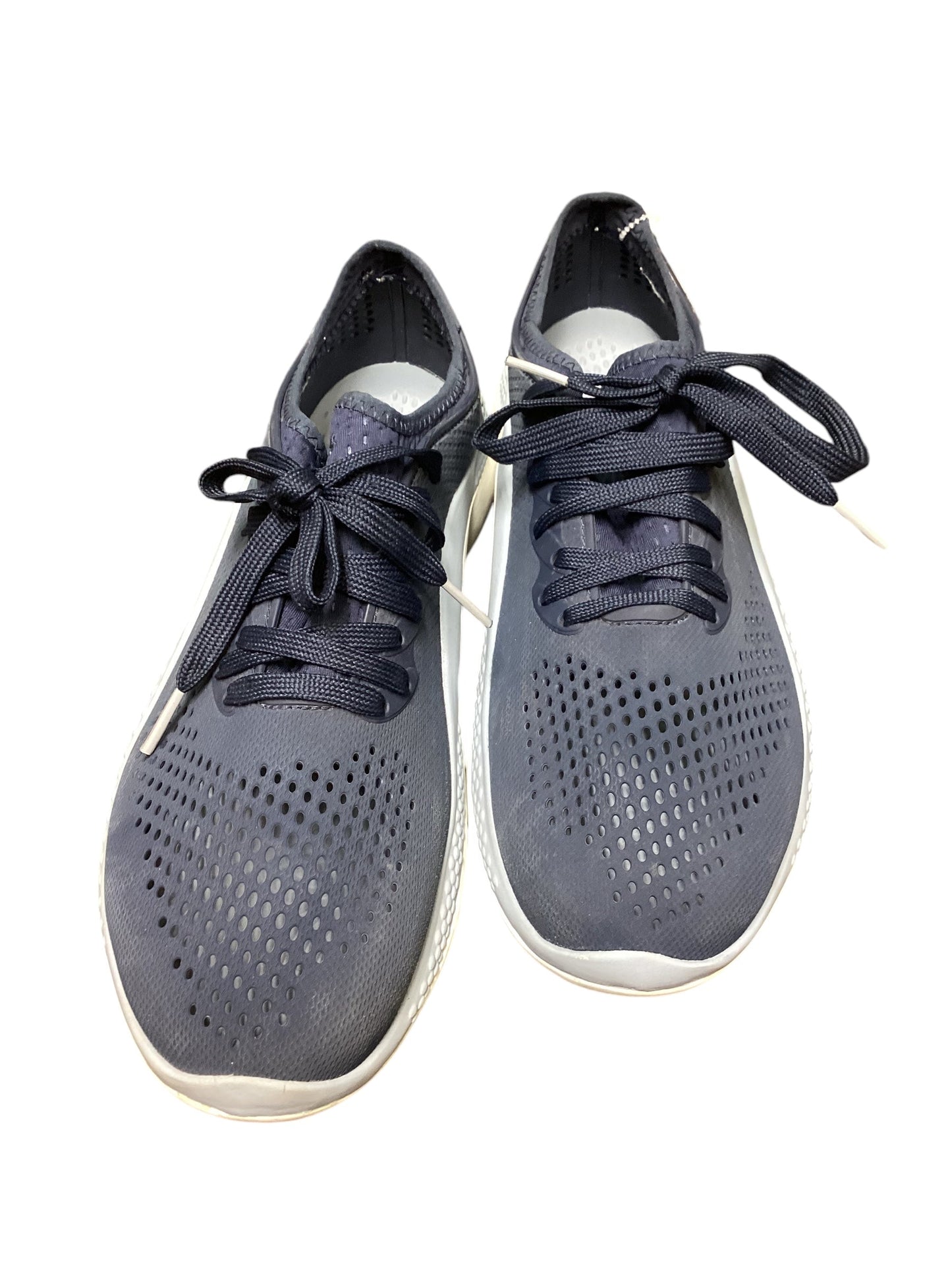 Shoes Athletic By Crocs In Navy, Size: 11