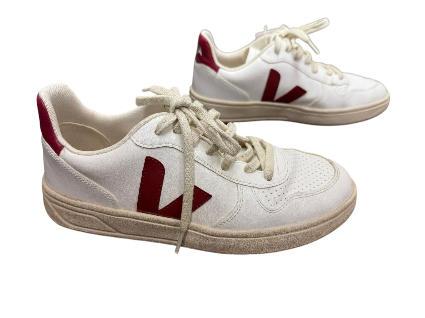 Shoes Sneakers By Cmb In Red & White, Size: 10