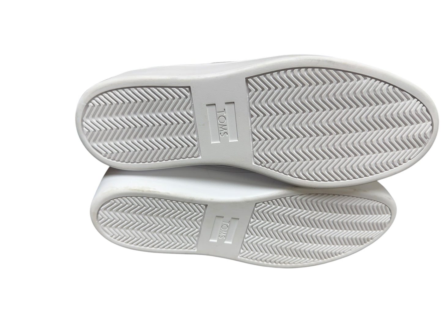 Shoes Flats By Toms In Grey, Size: 7