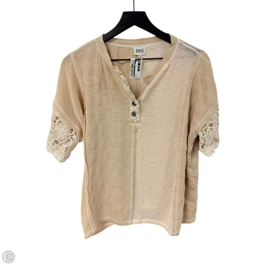 Top Short Sleeve By Bke In Cream & Tan, Size: M