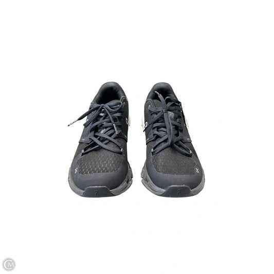 Shoes Athletic By On In Black & White, Size: 10