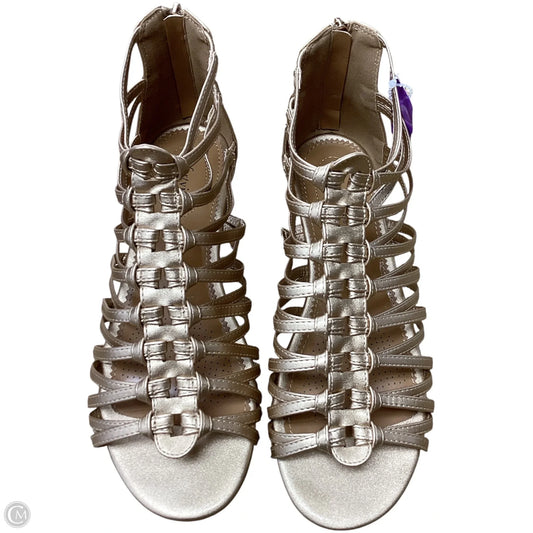 Sandals Flats By Comfortview In Gold, Size: 10