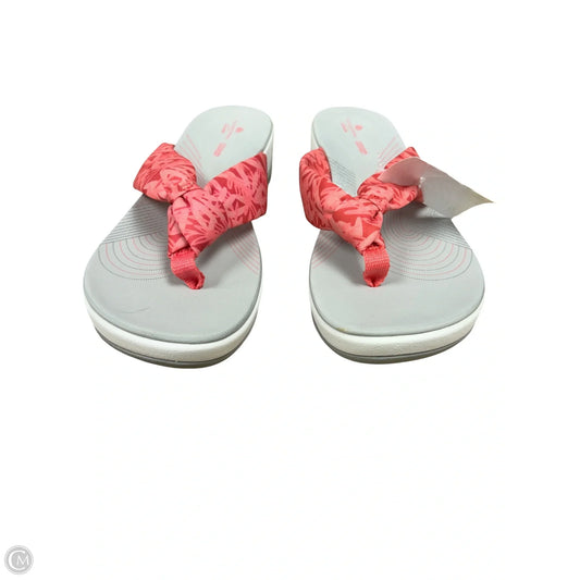 Sandals Flip Flops By Clarks In Pink, Size: 9