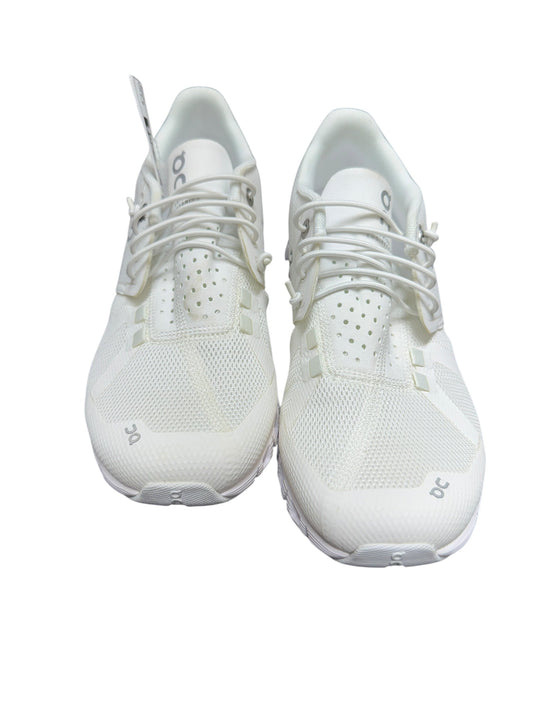 Shoes Athletic By Cma In White, Size: 7.5