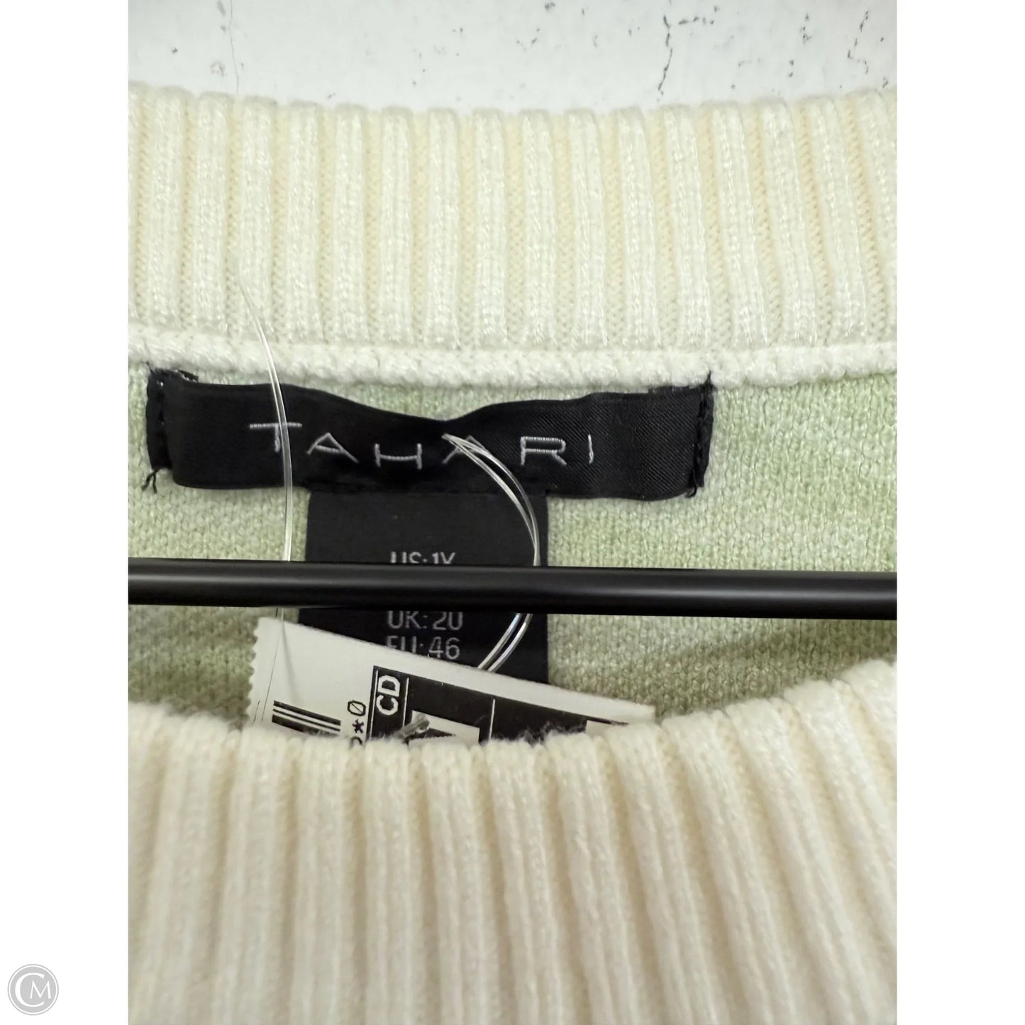 Sweater By Tahari By Arthur Levine In Green & White, Size: 1x