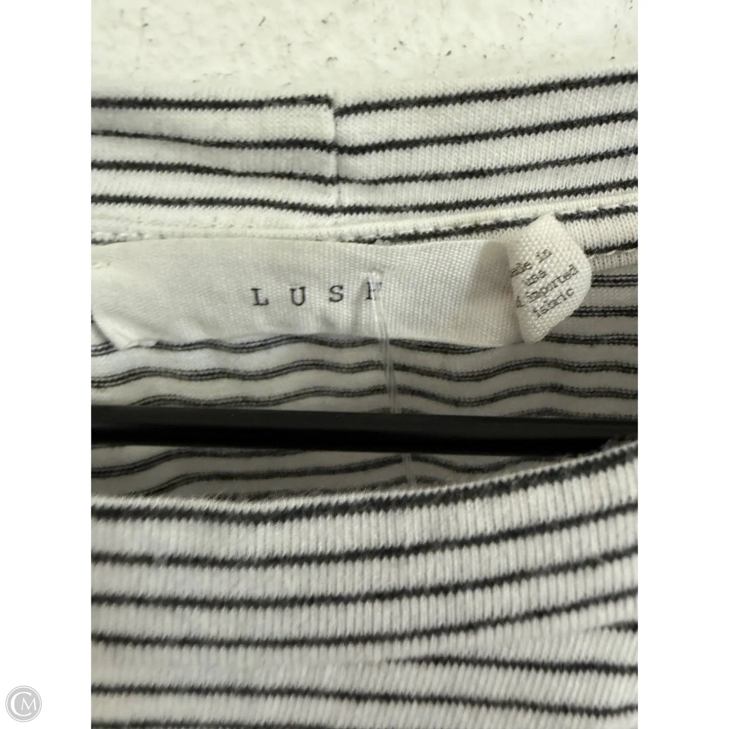 Top Short Sleeve By Lush In Striped Pattern, Size: S