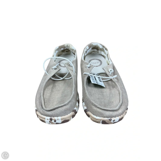 Shoes Flats By Hey Dude In Brown, Size: 9