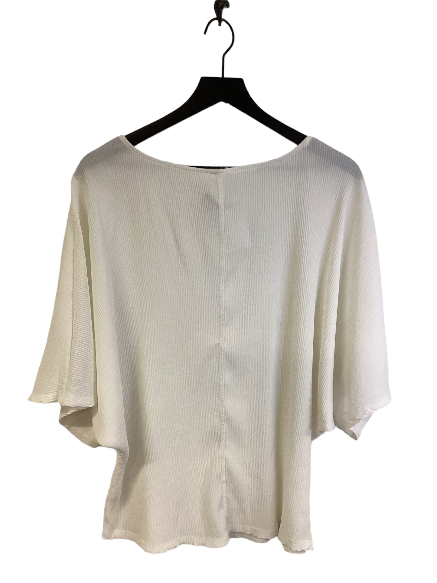 Top Short Sleeve By Clothes Mentor  Size: L