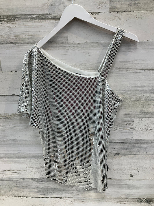 Top Sleeveless By Inc In Silver, Size: L