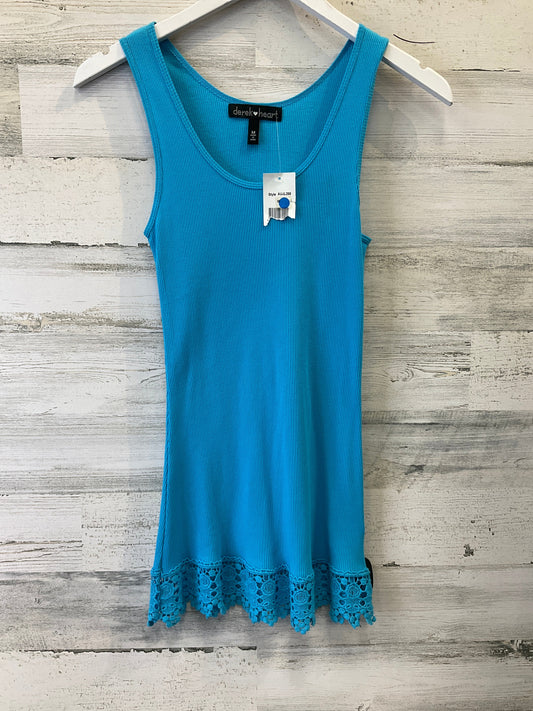 Aqua Top Sleeveless Derek Heart, Size M