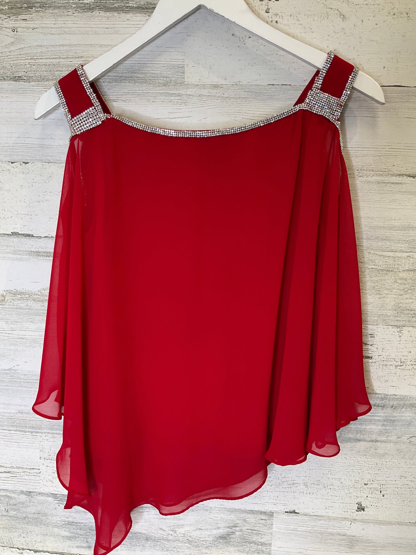 Red Top Short Sleeve Clothes Mentor, Size M