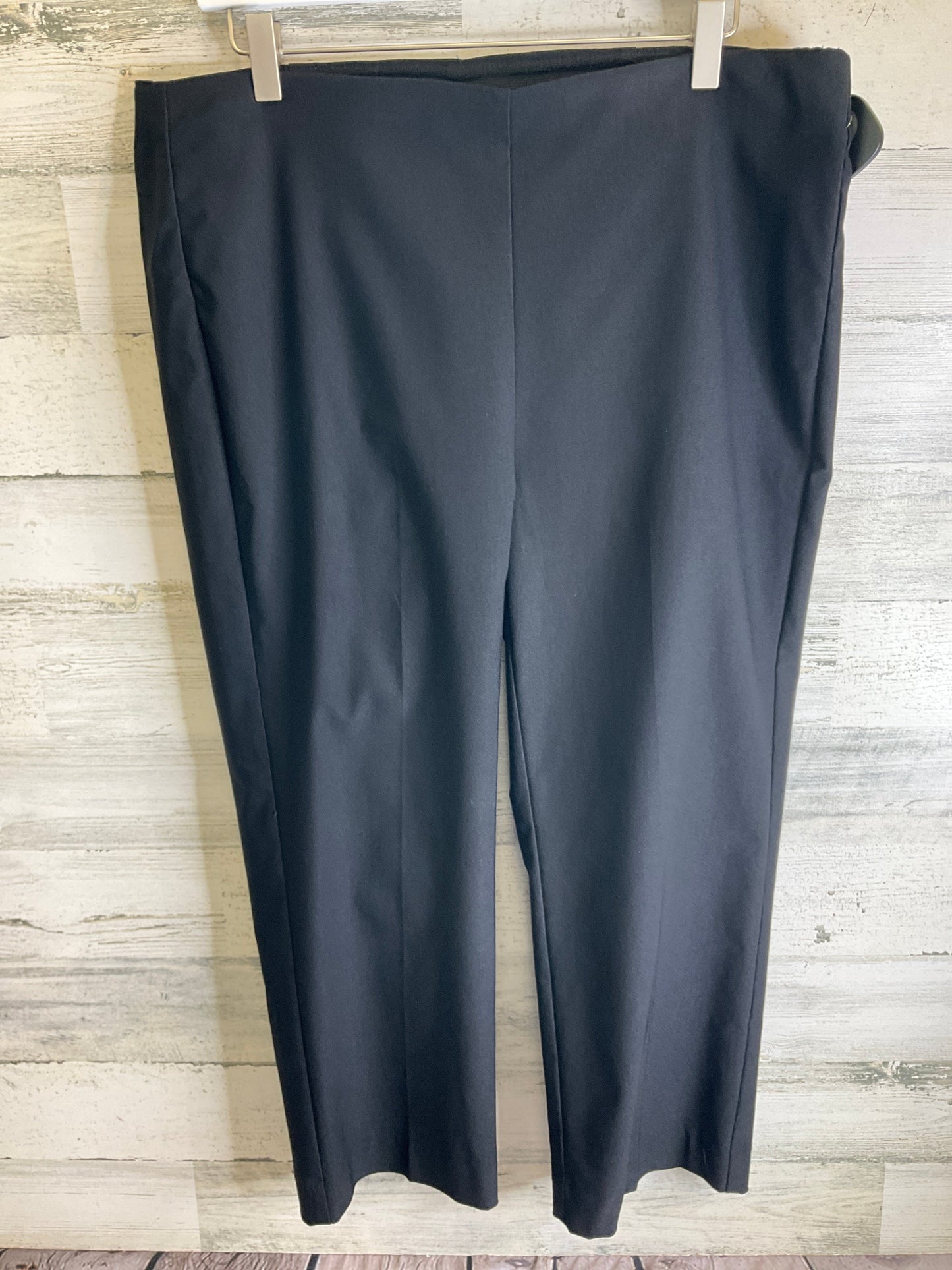 Pants Cropped By Chicos In Black, Size: 14