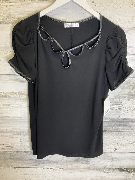 Top Short Sleeve By 89th And Madison In Black, Size: M