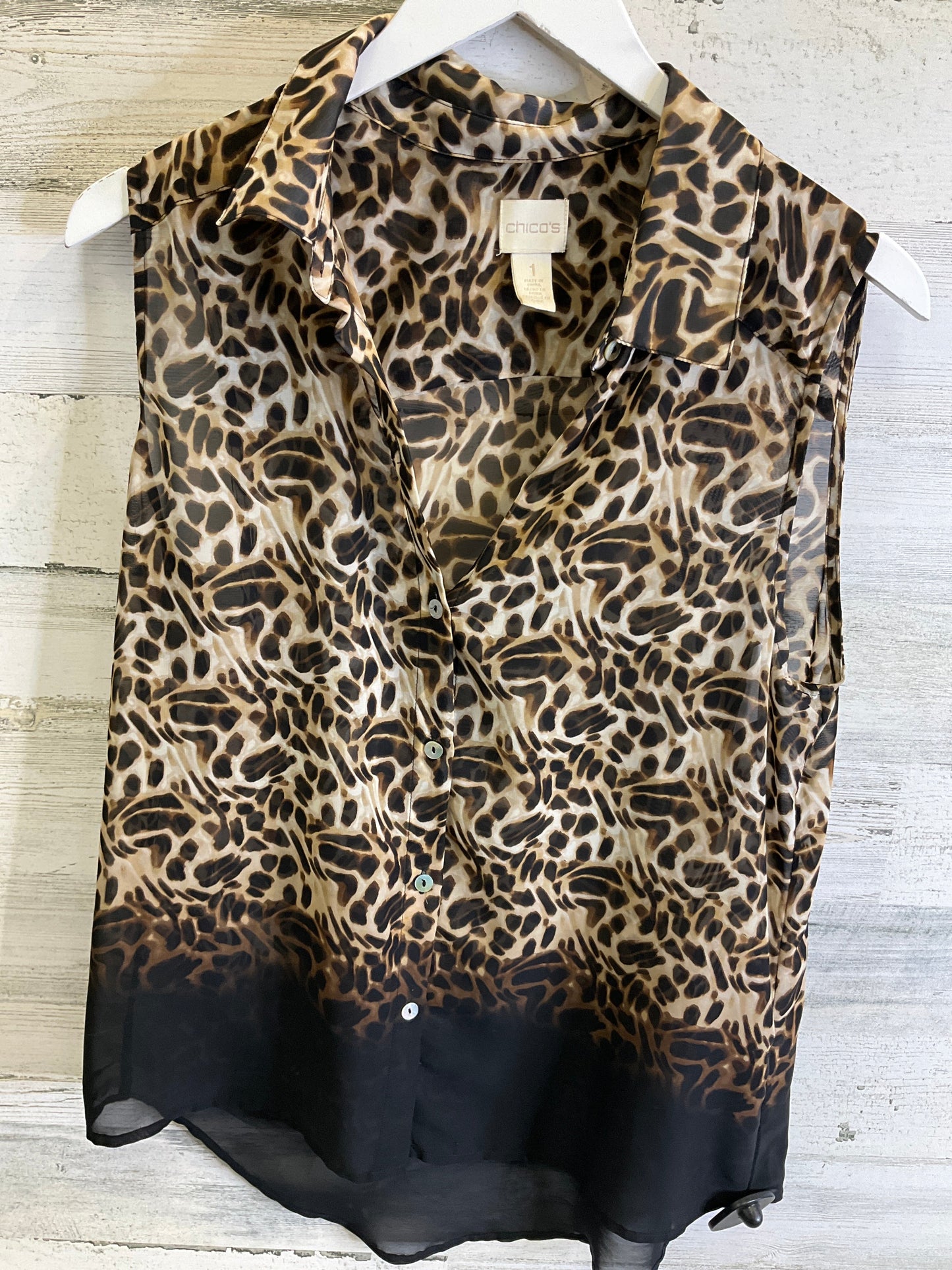 Top Sleeveless By Chicos In Animal Print, Size: M