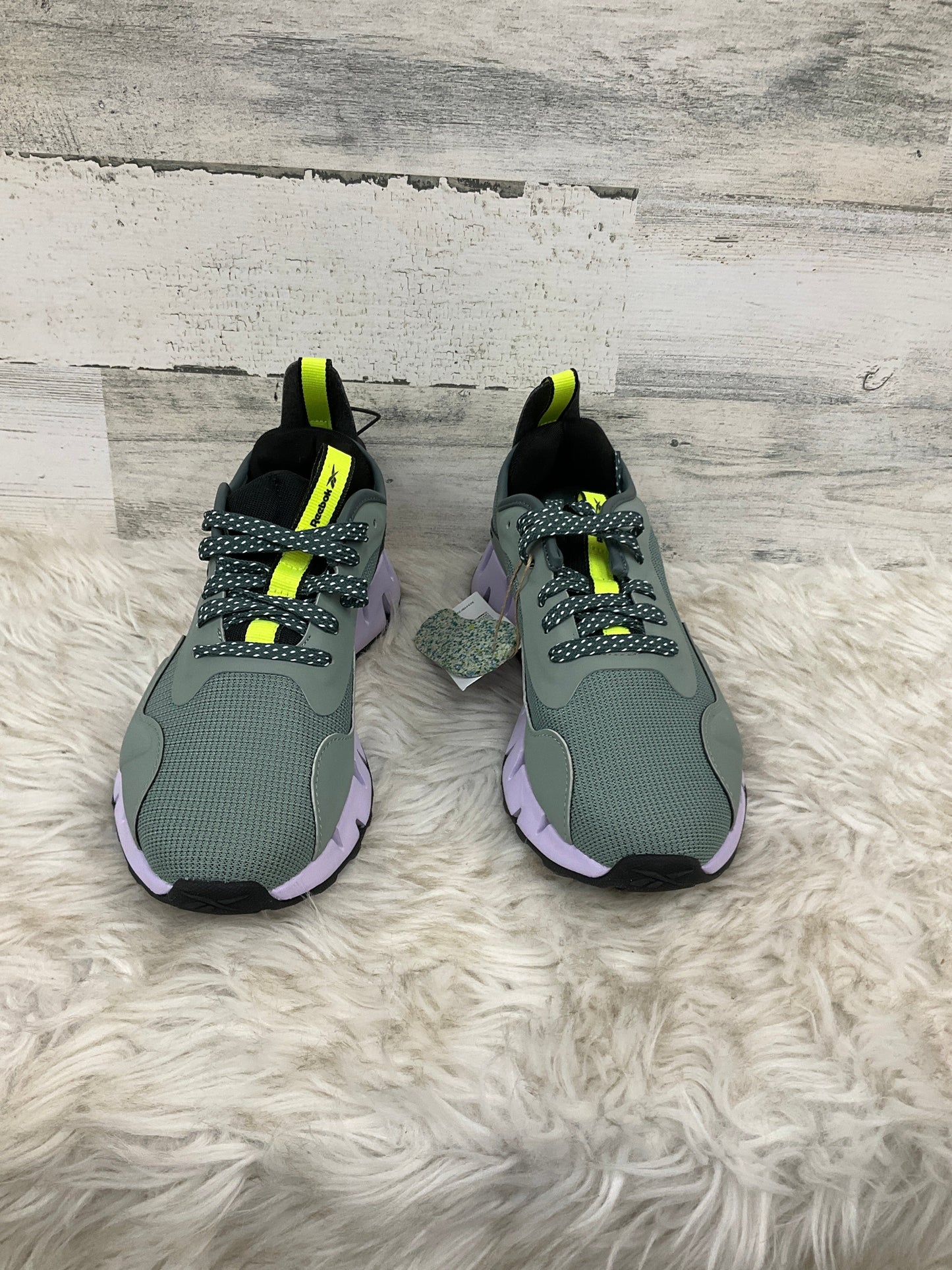 Shoes Athletic By Reebok In Green, Size: 6.5