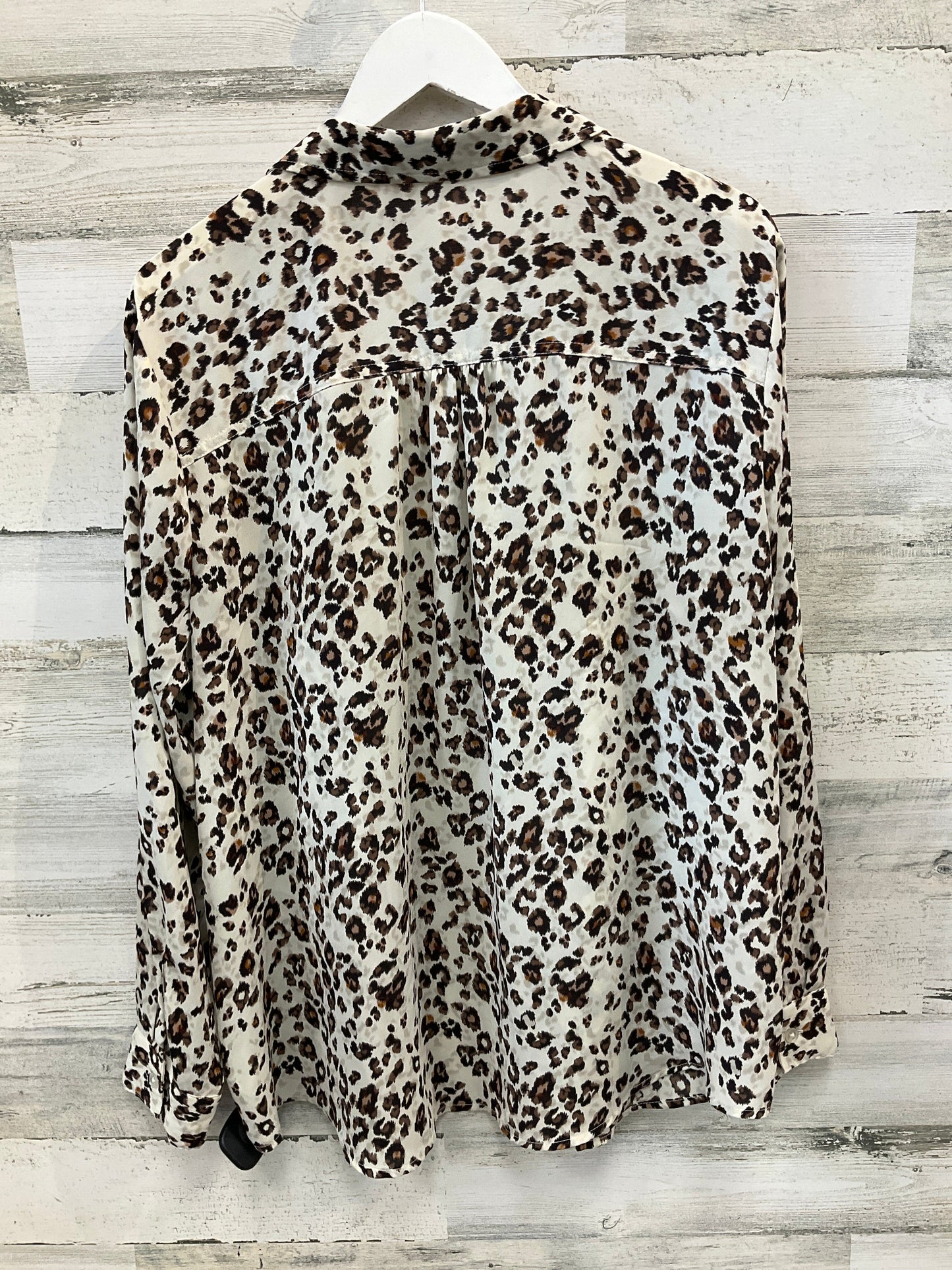 Top Long Sleeve By Maurices In Cream, Size: Xxl