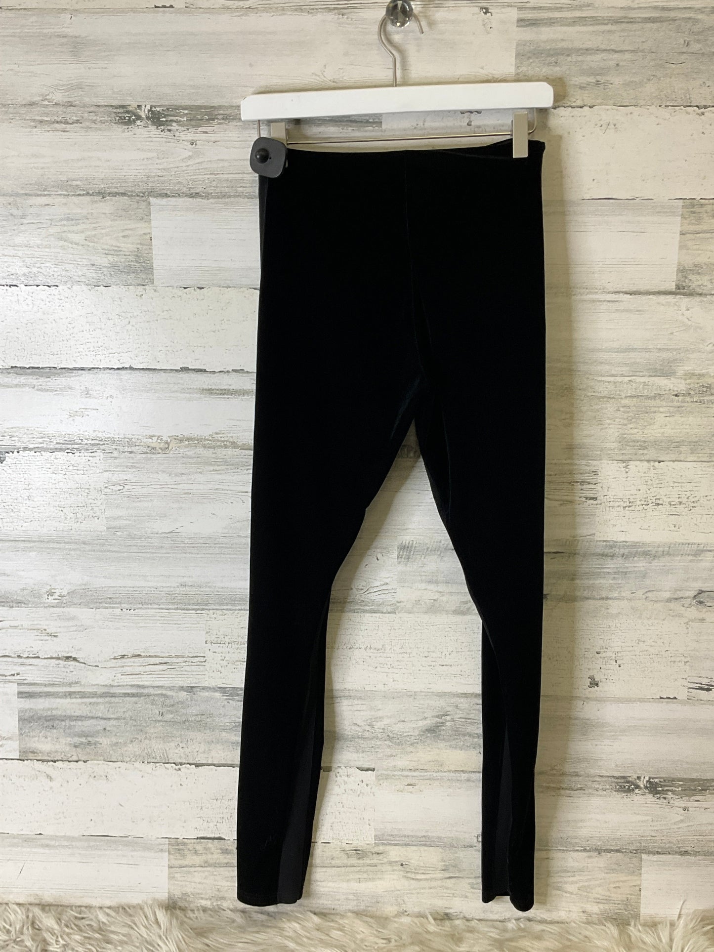 Pants Leggings By Lysse In Black, Size: M