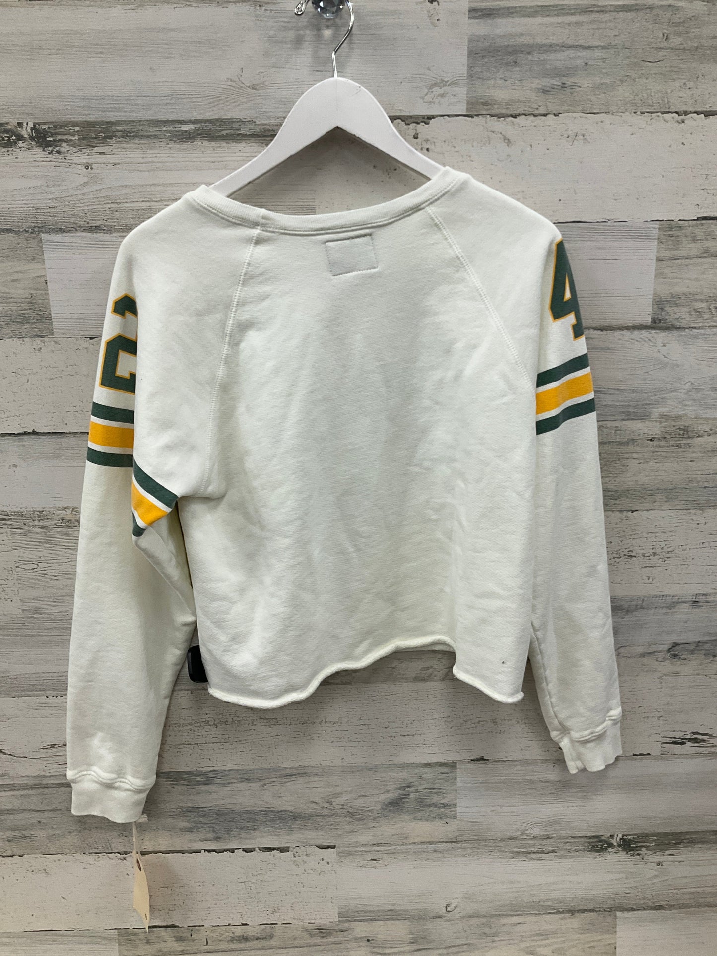 Athletic Top Long Sleeve Crewneck By Clothes Mentor In Cream & Green, Size: Xs