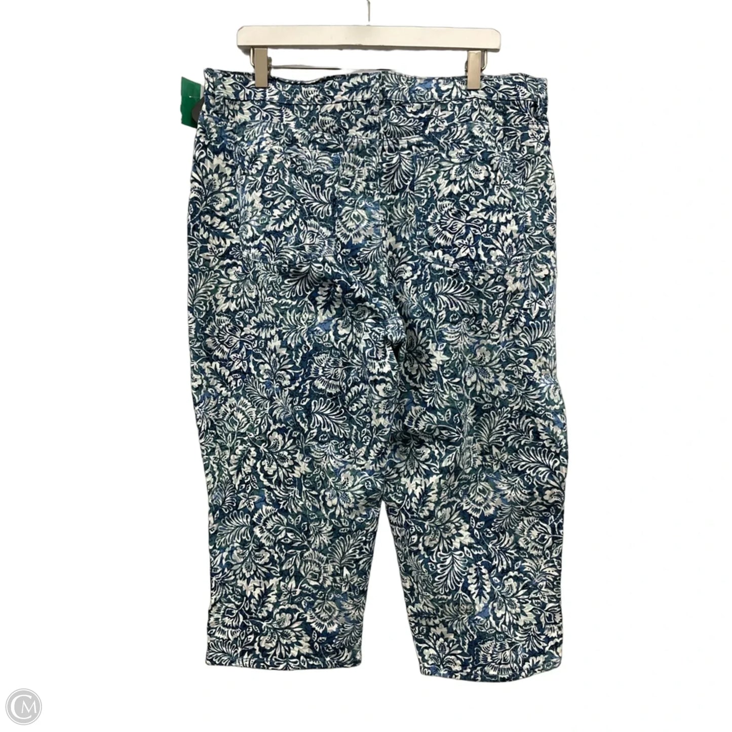 Capris By Gloria Vanderbilt In Blue & White, Size: 18