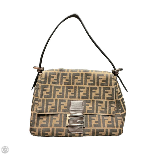 Handbag Luxury Designer By Fendi, Size: Medium