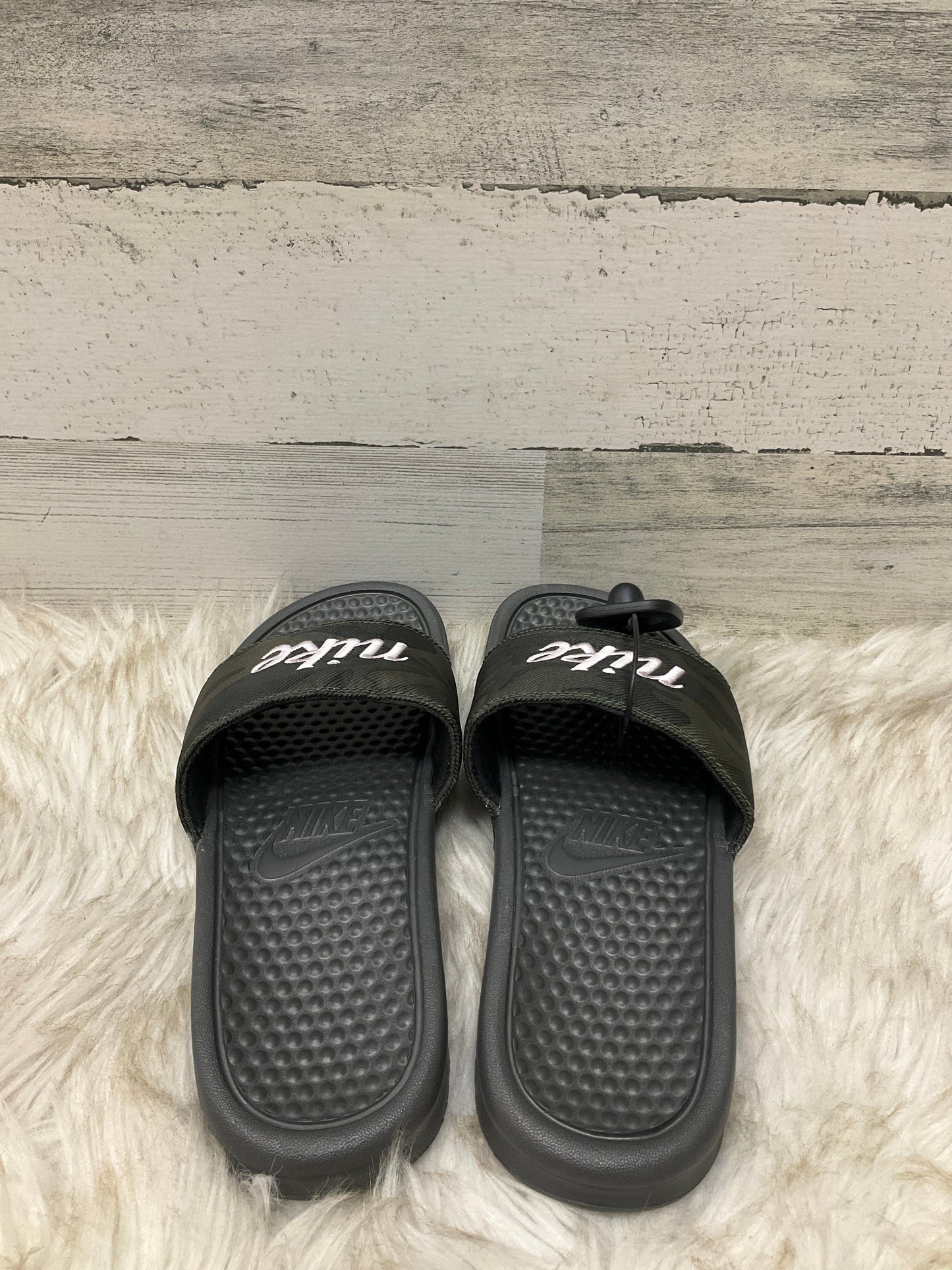 Sandals Flats By Nike  Size: 6