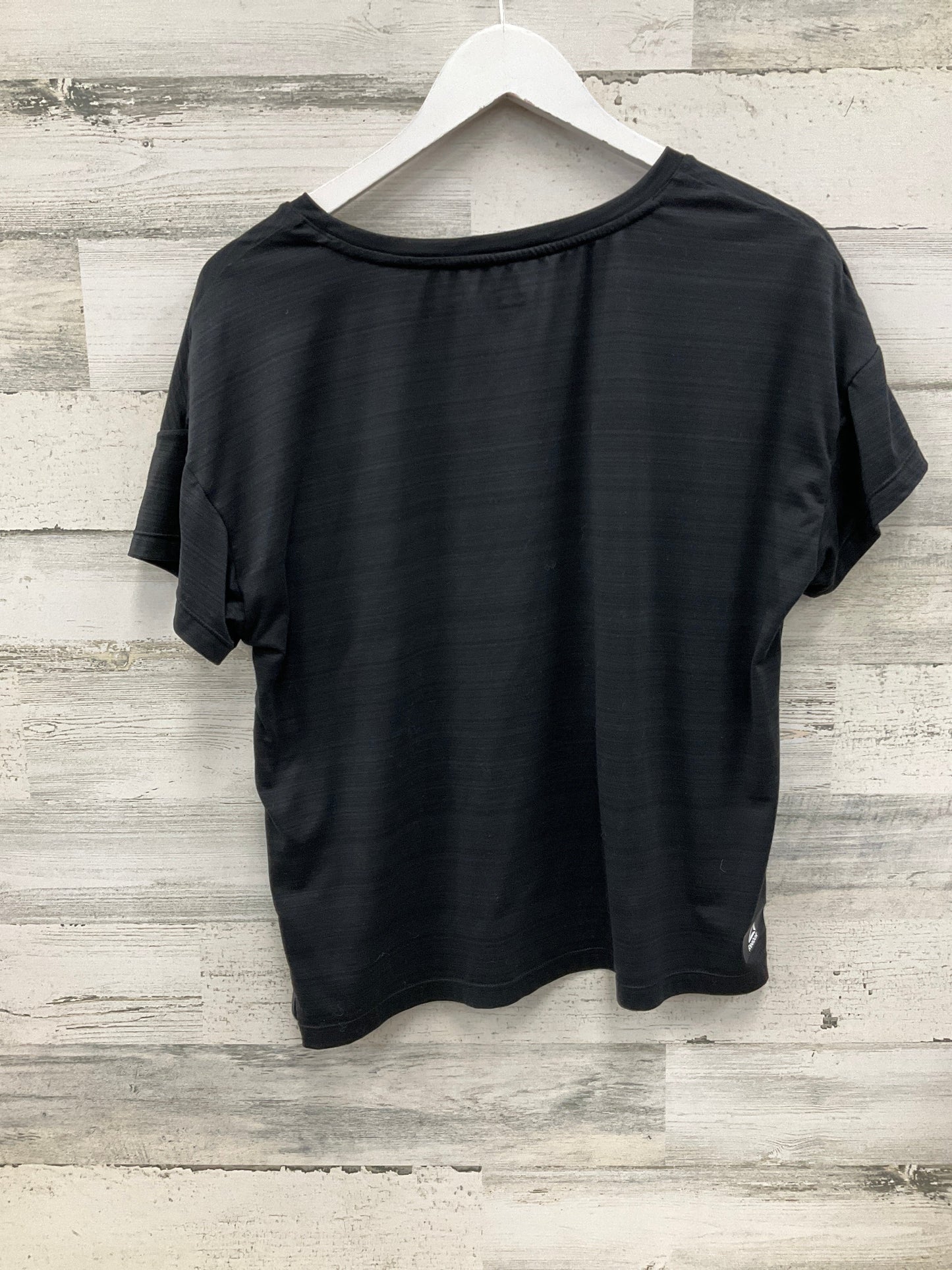 Top Short Sleeve By Reebok In Black, Size: L