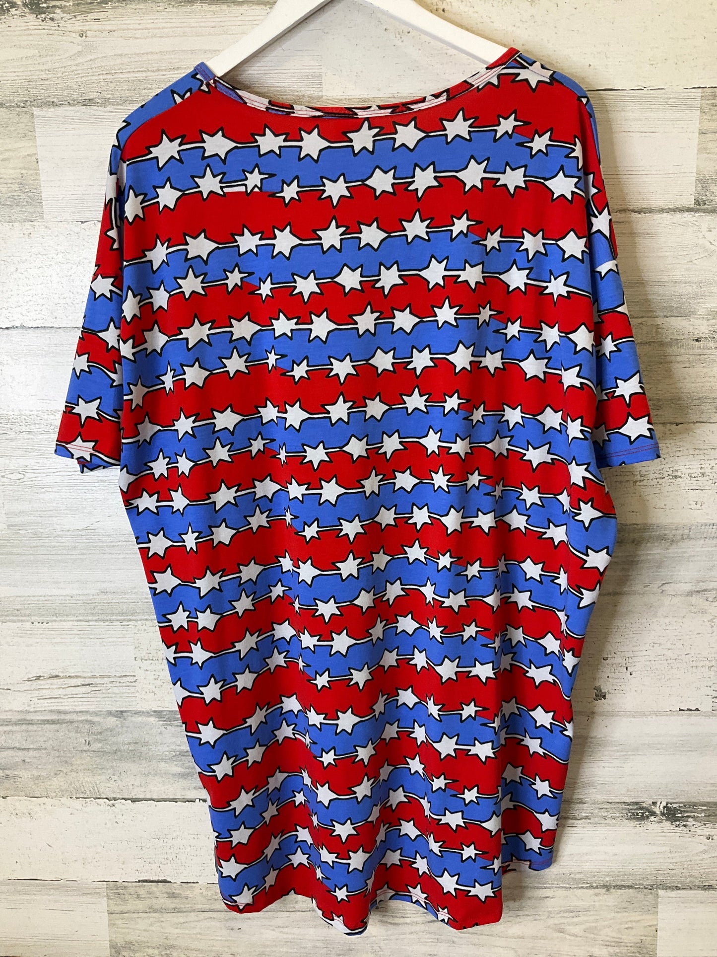 Top Short Sleeve By Lularoe  Size: M