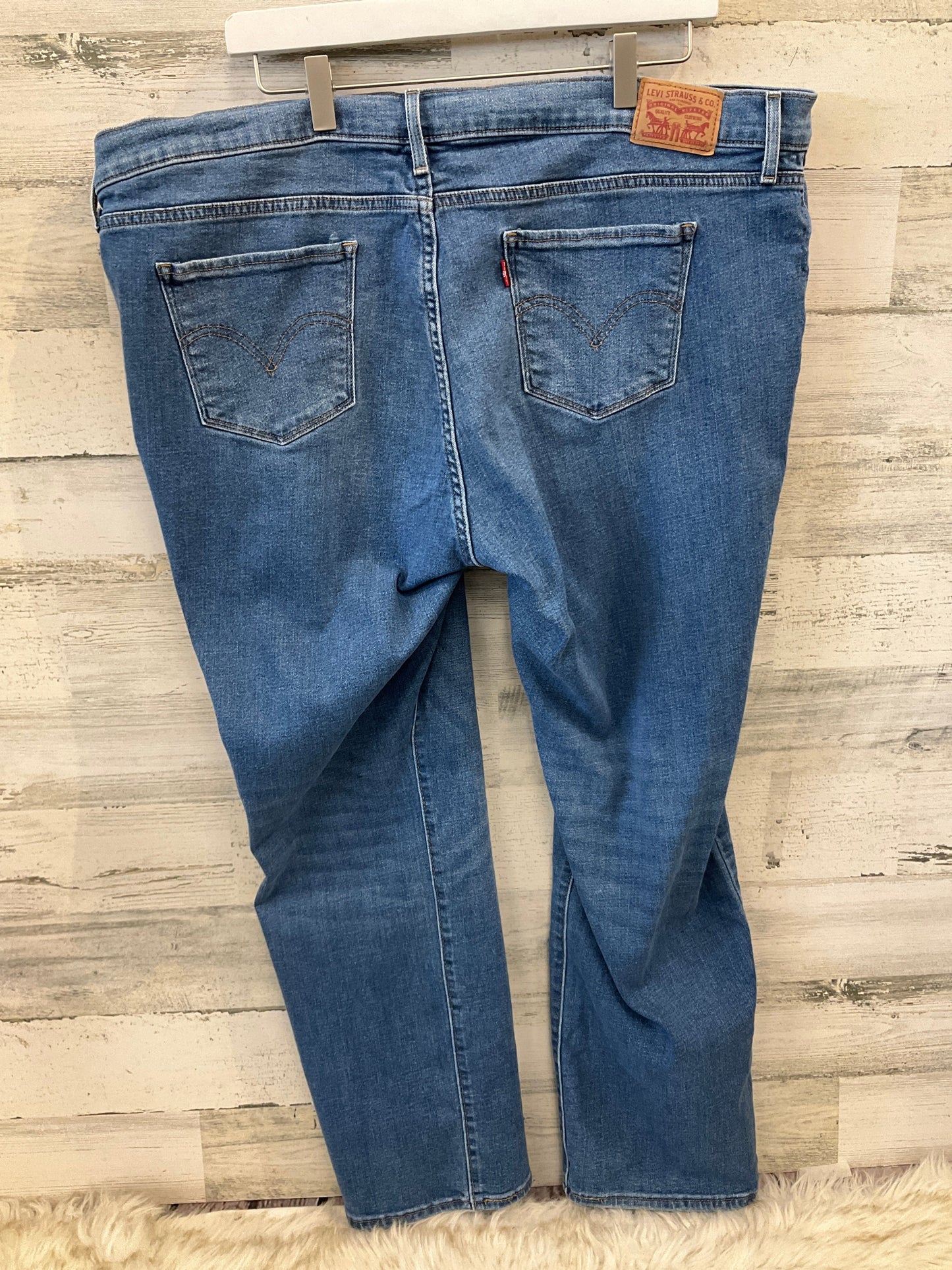 Jeans Straight By Levis In Blue Denim, Size: 22