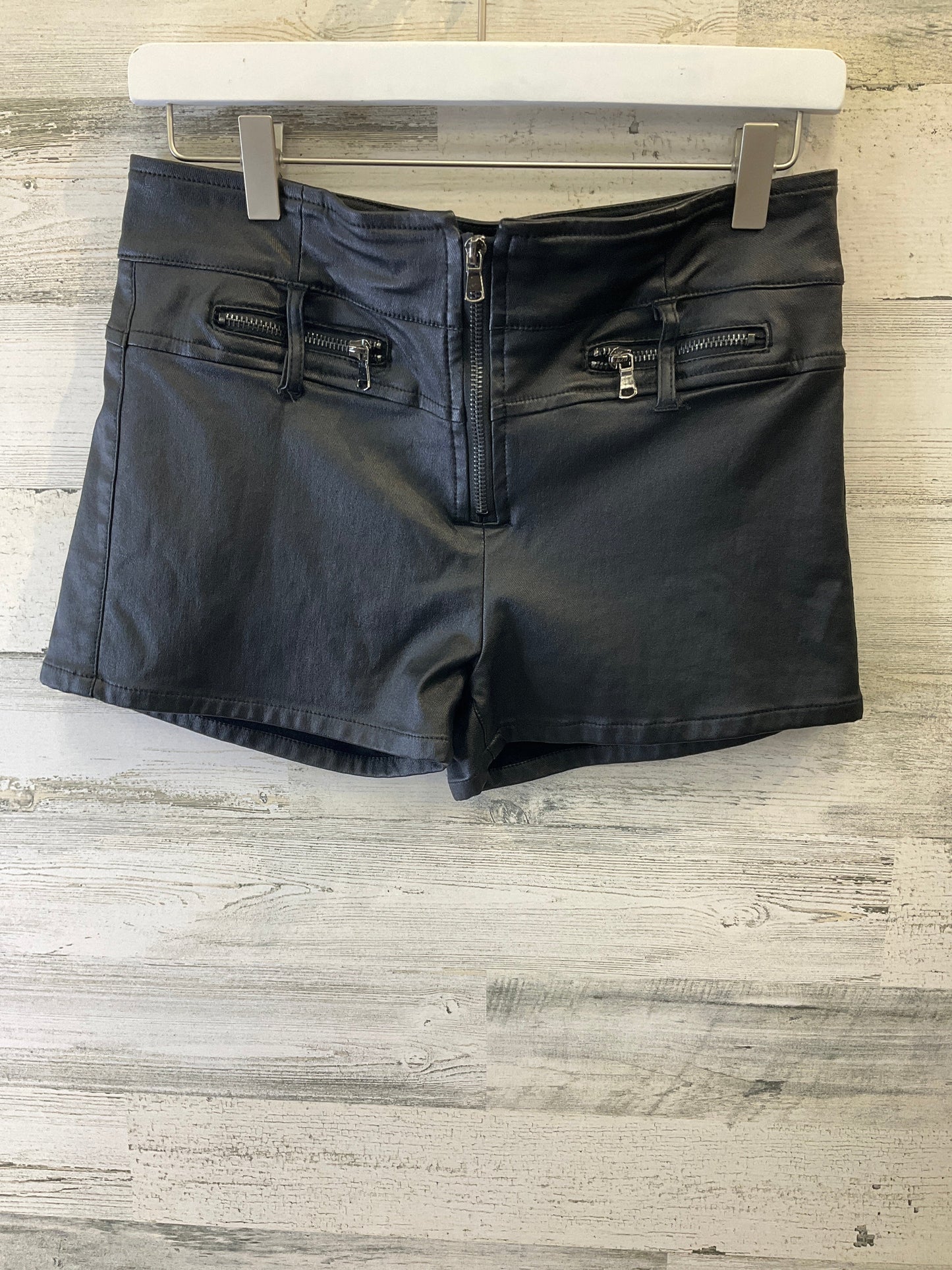 Black Shorts Clothes Mentor, Size 14