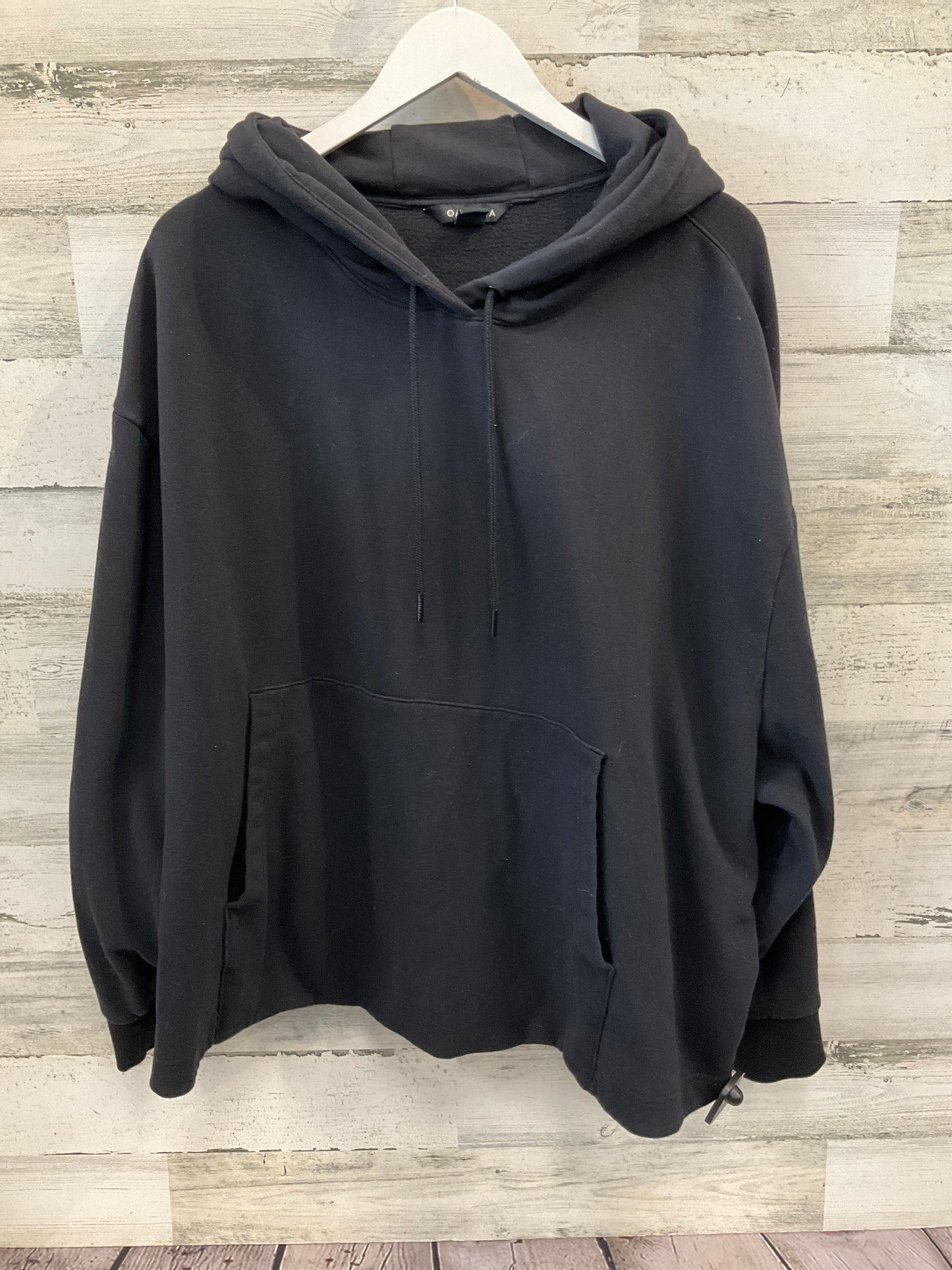 Athletic Sweatshirt Hoodie By Athleta In Black, Size: 3x