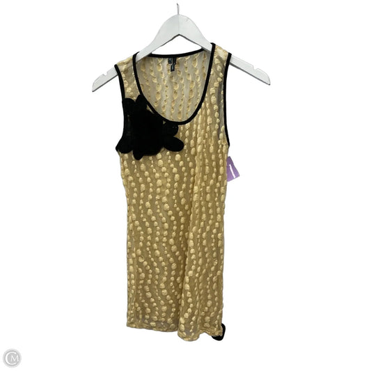 Top Sleeveless By Maurices In Gold, Size: M