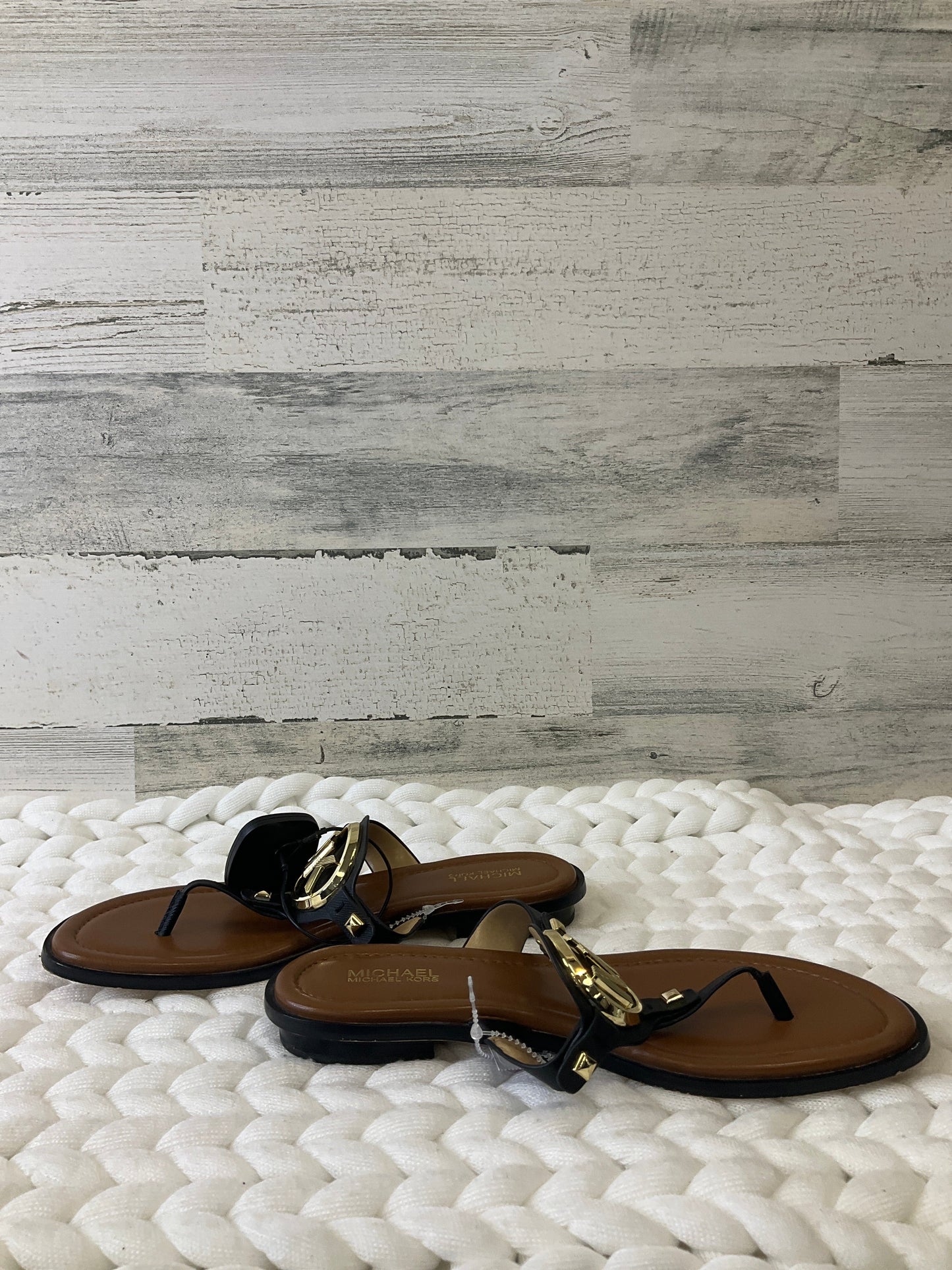 Black & Brown Sandals Flats Michael Kors, Size 6