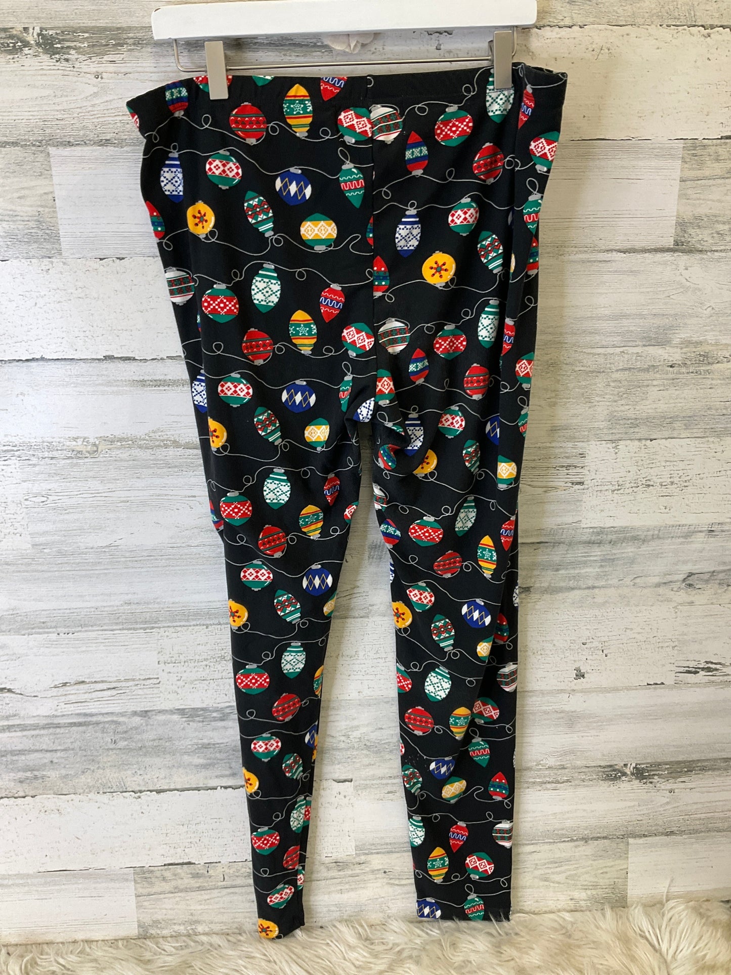 Pants Leggings By Clothes Mentor In Black & Red, Size: 1x