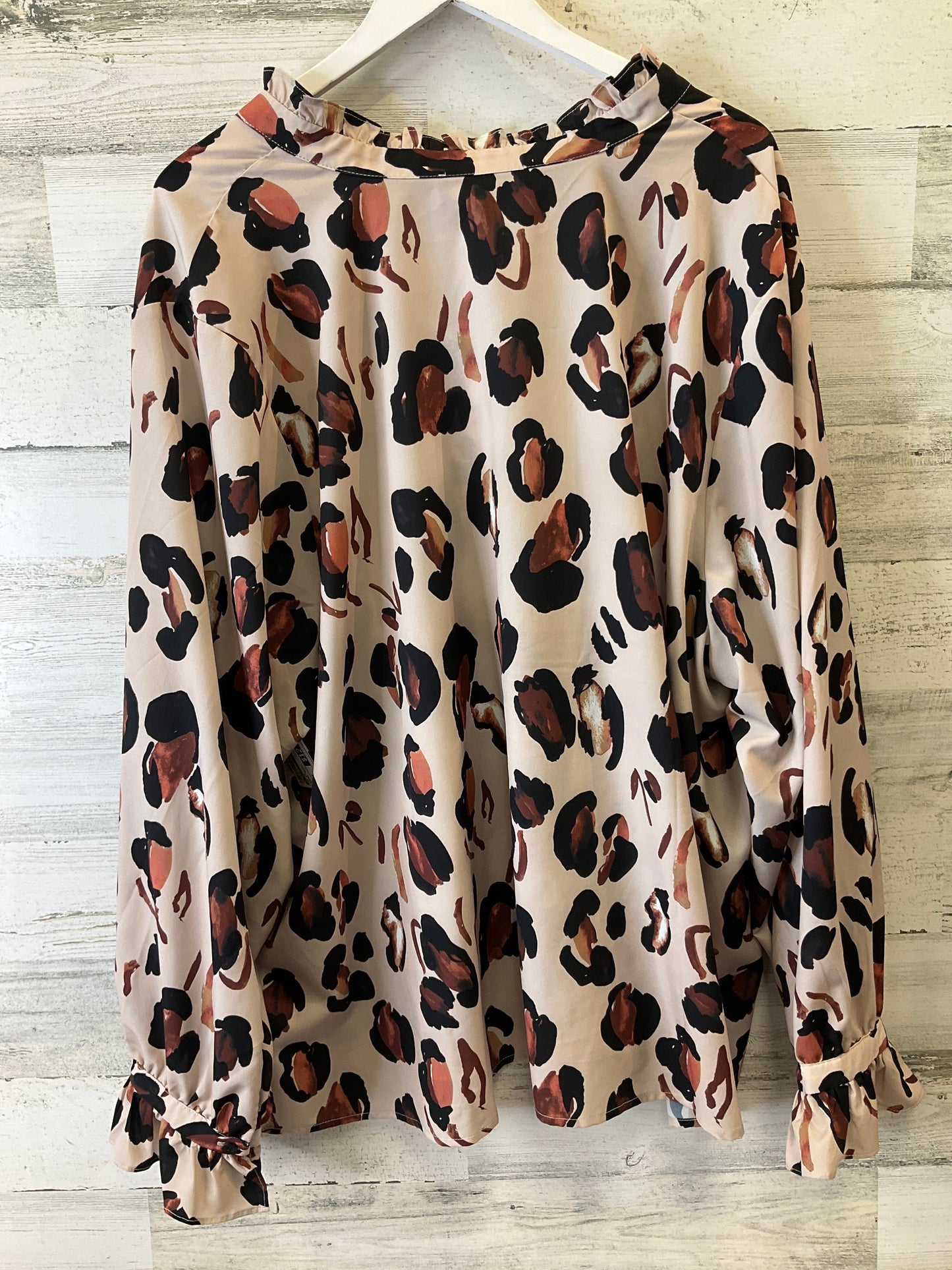 Top Long Sleeve By Eloquii In Animal Print, Size: 4x