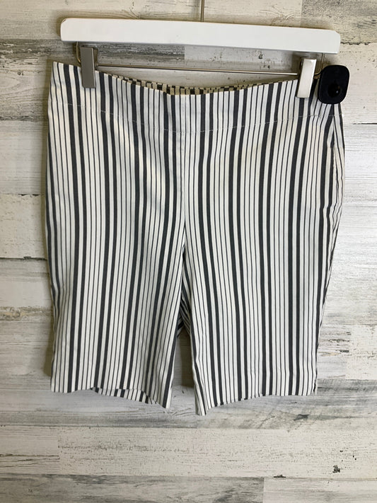 Black & White Shorts Chicos, Size 4