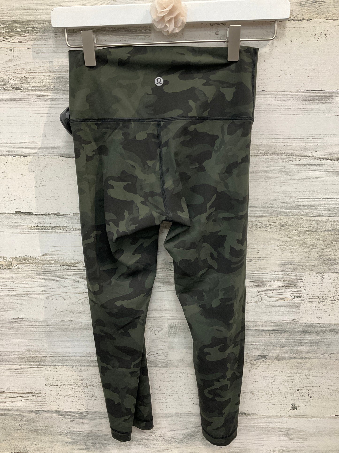 Athletic Capris By Lululemon In Camouflage Print, Size: 4