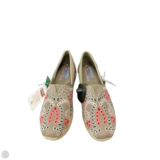 Shoes Flats By Bobs In Beige, Size: 8