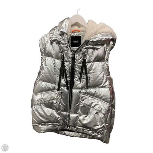 Vest Puffer & Quilted By Clothes Mentor In Silver, Size: M