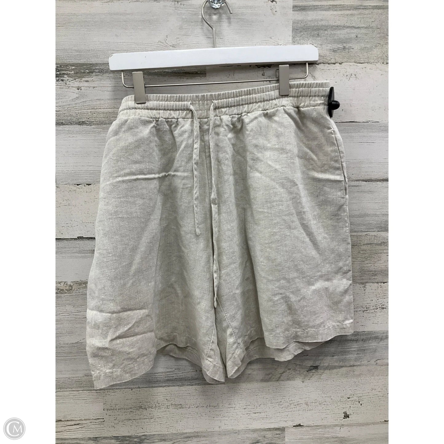 Shorts By Clothes Mentor In Beige, Size: 16