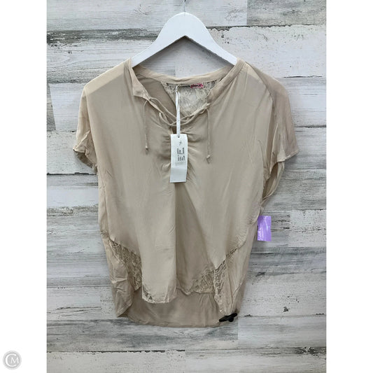 Top Short Sleeve By Clothes Mentor In Taupe, Size: S