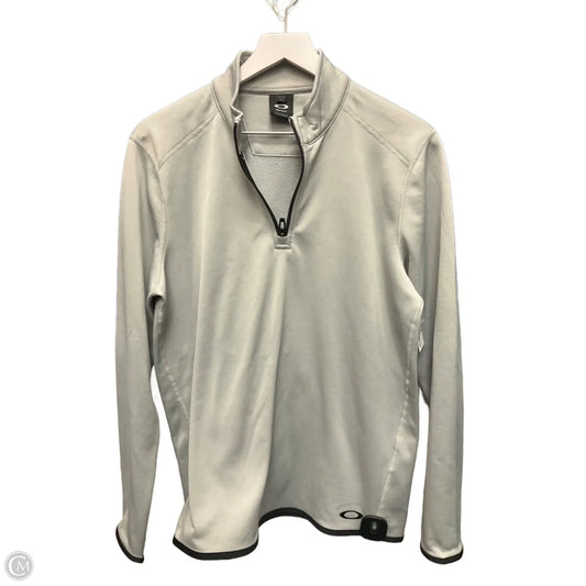 Athletic Top Long Sleeve Crewneck By Oakley In Grey, Size: Xs
