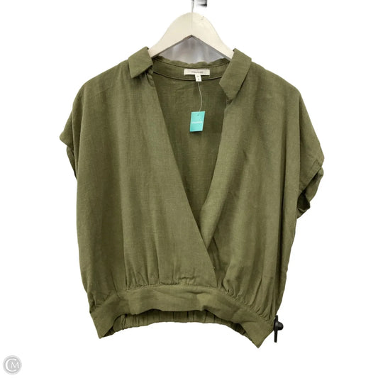 Top Short Sleeve By Maurices In Green, Size: S