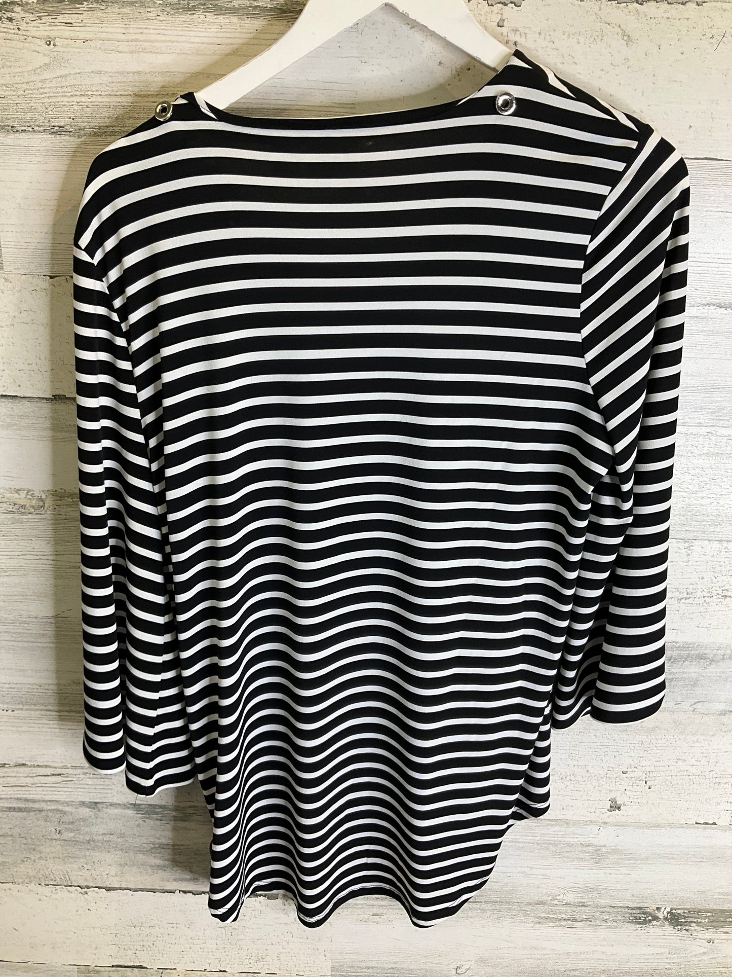 Top 3/4 Sleeve By Chicos In Black, Size: M