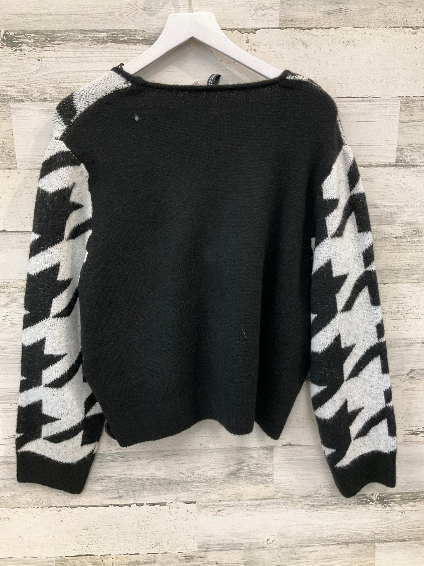 Sweater Cardigan By Divided In Black White, Size: L