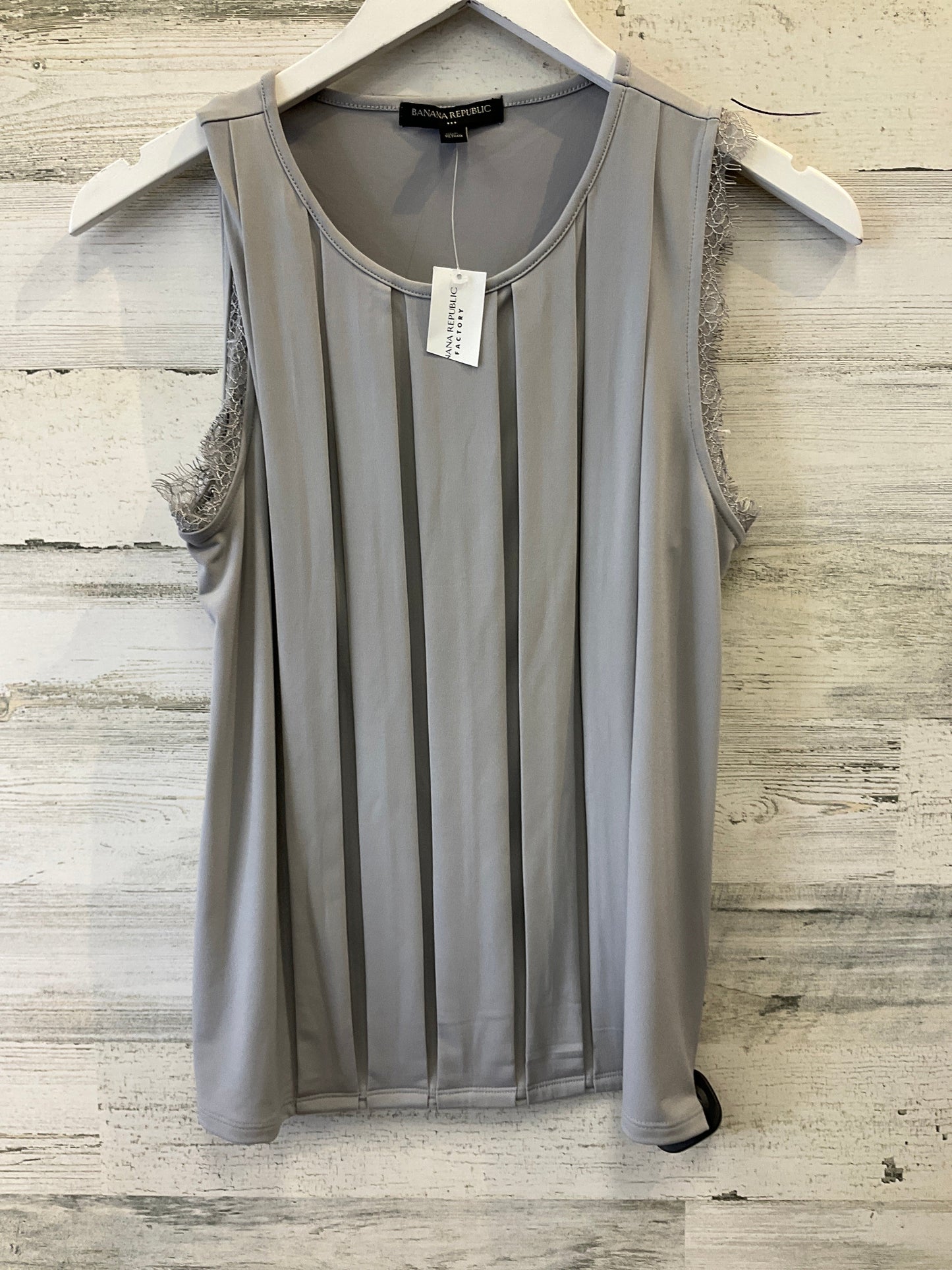 Grey Blouse Sleeveless Banana Republic, Size Xs